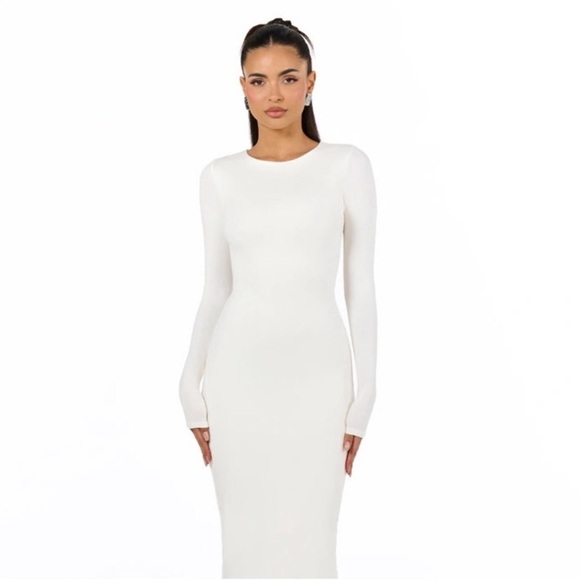 naked wardrobe Dresses & Skirts - NWOT naked wardrobe NW Sculpt Maxi Dress White sz L Bodycon Long Sleeve Bridal